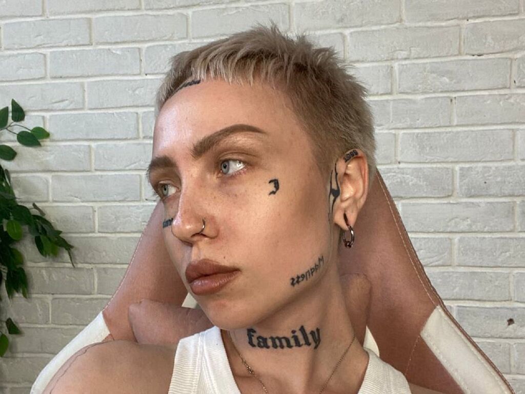 Dorettaclose's profile - Image n°1