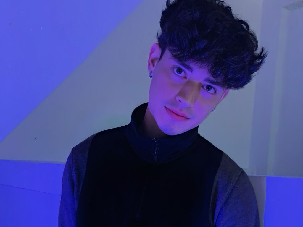Drakecollinss's profile - Image n°2