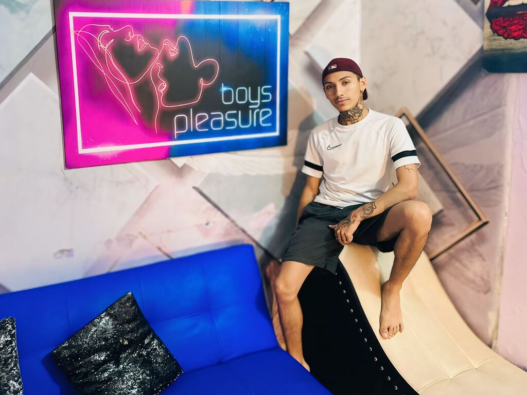 Dylandmartinez's profile - Image n°0
