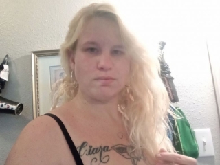 Live Sex EllaColes