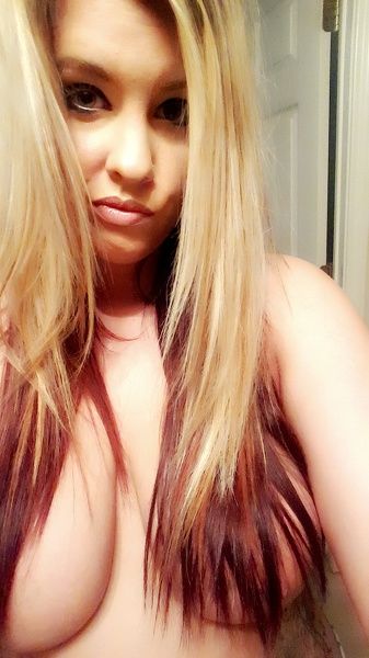 Perfil con Ellie_Conrad - Imagen  n°29