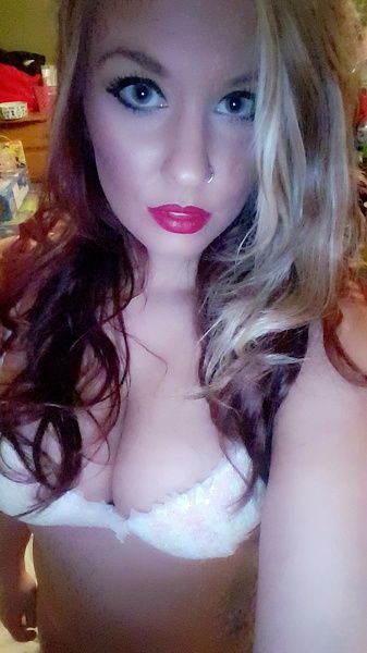 Perfil con Ellie_Conrad - Imagen  n°25