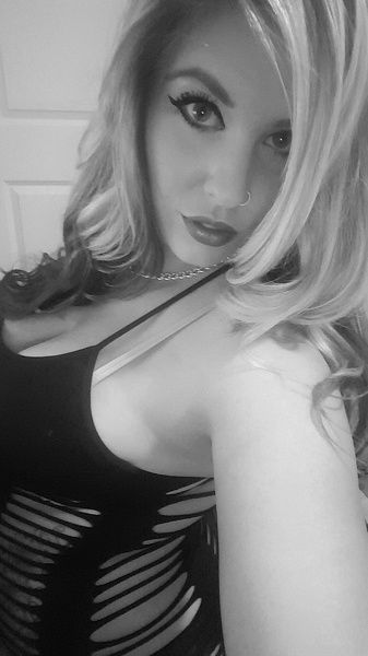 Perfil con Ellie_Conrad - Imagen  n°18