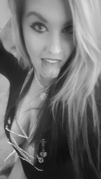 Perfil con Ellie_Conrad - Imagen  n°15