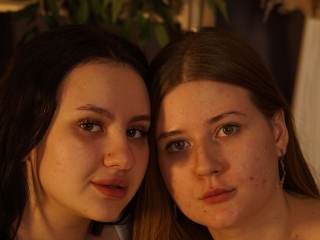 Webcam sex met Eadlinandguineve