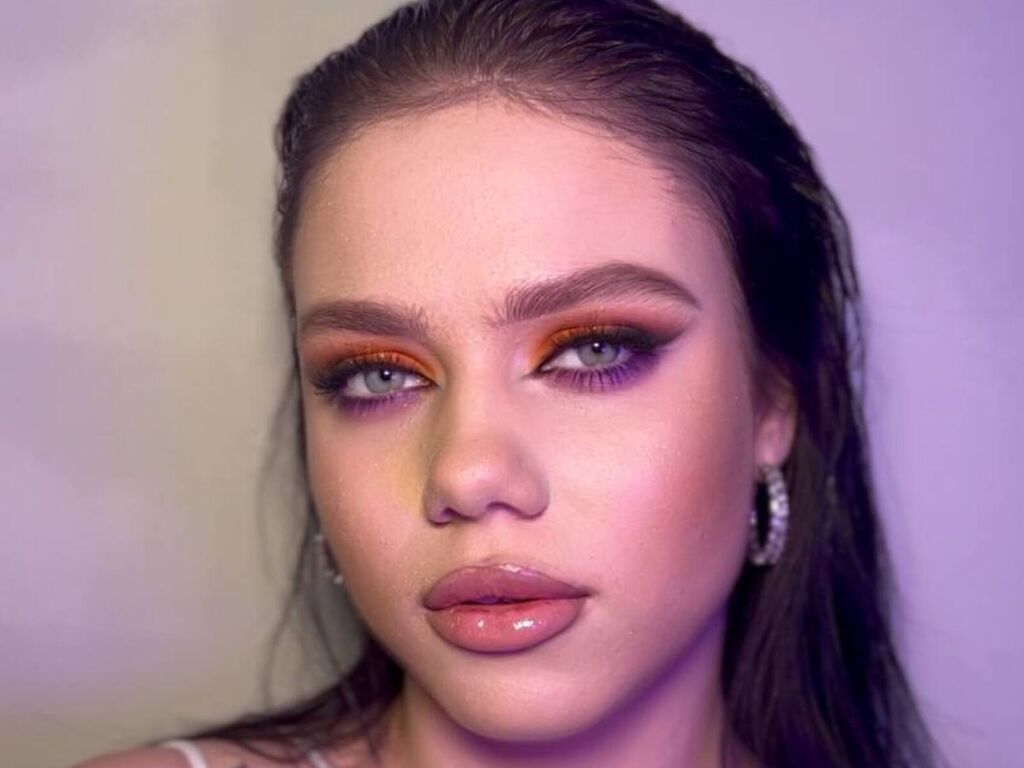 Earlenedanson's profile - Image n°0