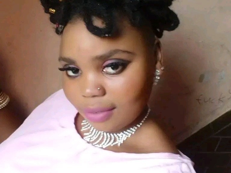Ebony_Lovexxx0's profile - Image n°0