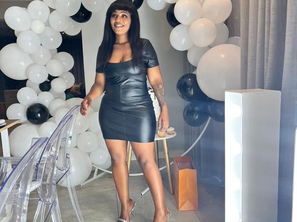 Ebonybentley's profile - Image n°0
