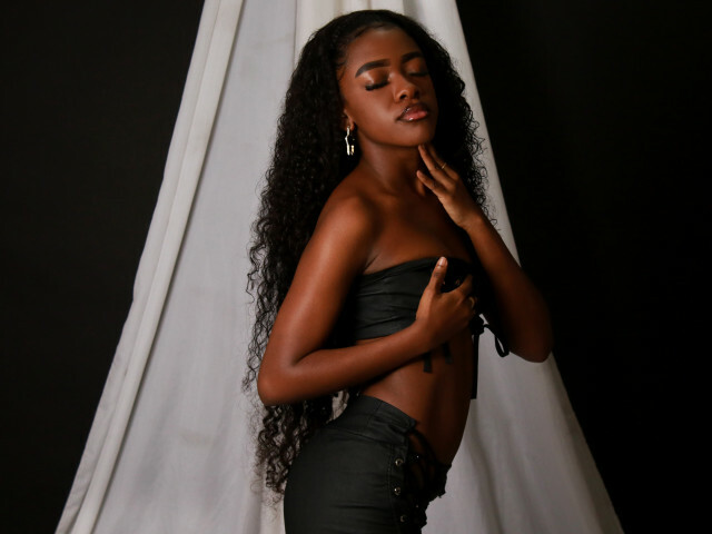 ebonyjolly's profile - Image n°48