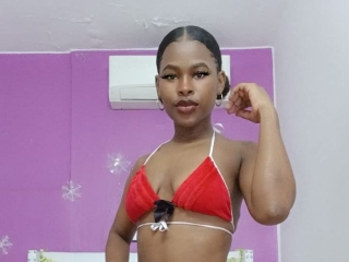 Ebonynaughtydesires's Sexcam