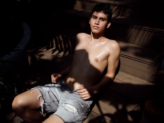 Sexo por webcam con Eddygrey