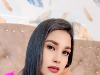 Sexo por webcam con Edenivy_Lm