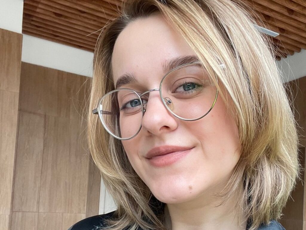 Edithakes's profile - Image n°0