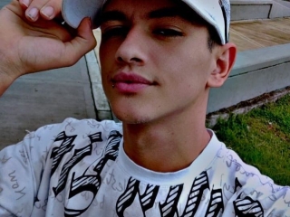 Eduardo_23's Sexcam