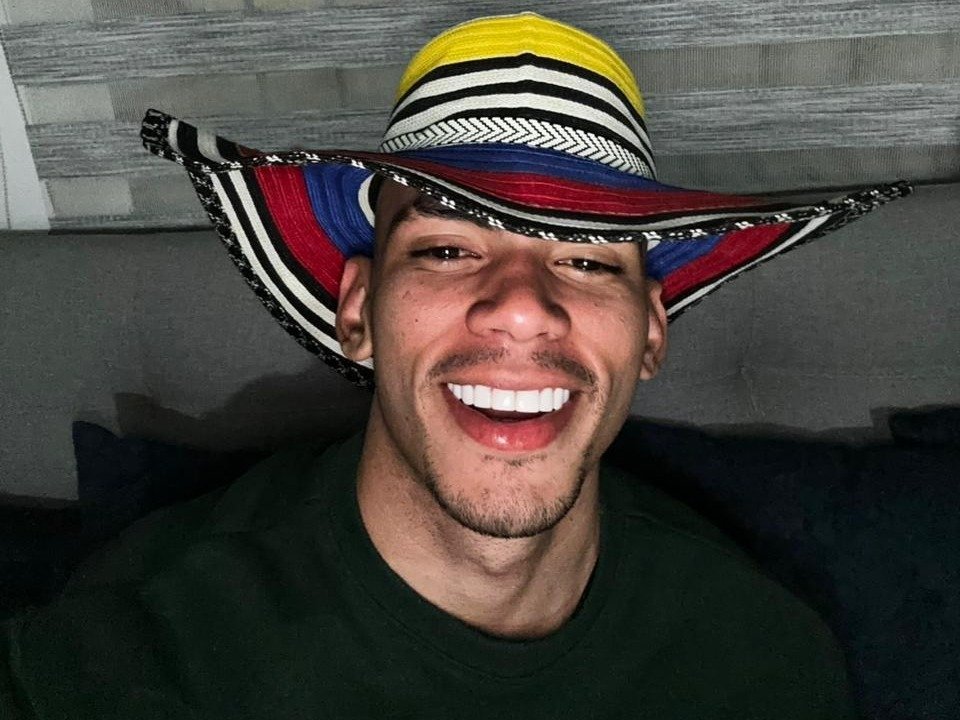 Profil de Edward24 - Photo n°0