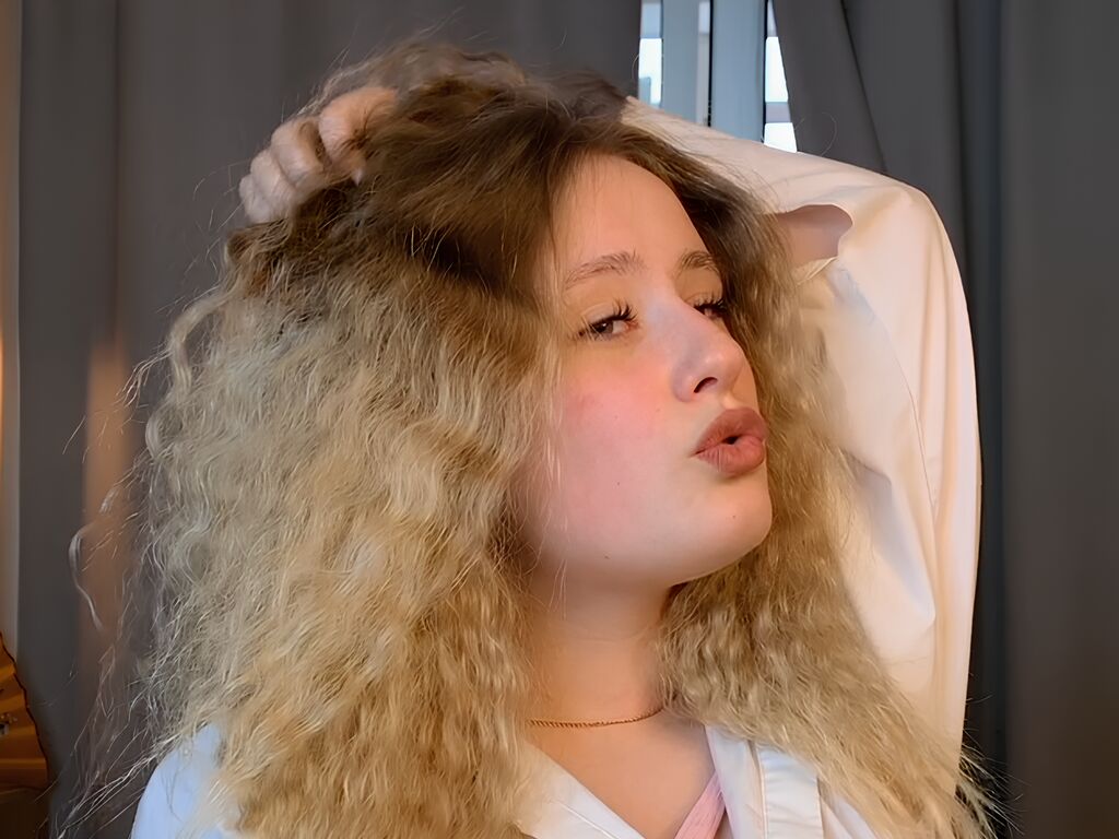 Edythanly's profile - Image n°0