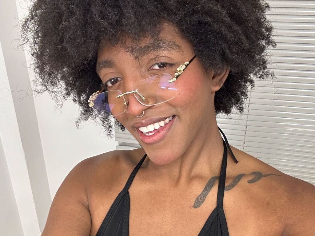 Eileentanihara' profilo - Immagine n°1