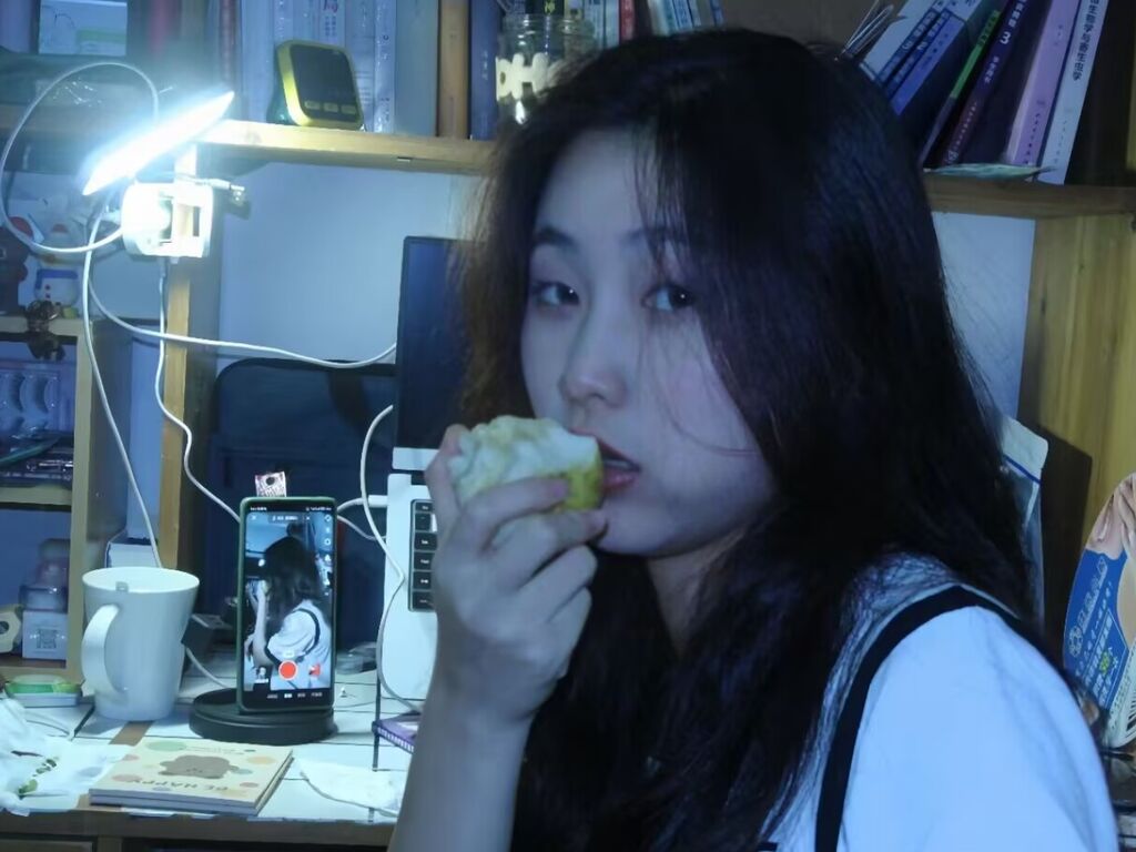 Elainedlin's profile - Image n°0
