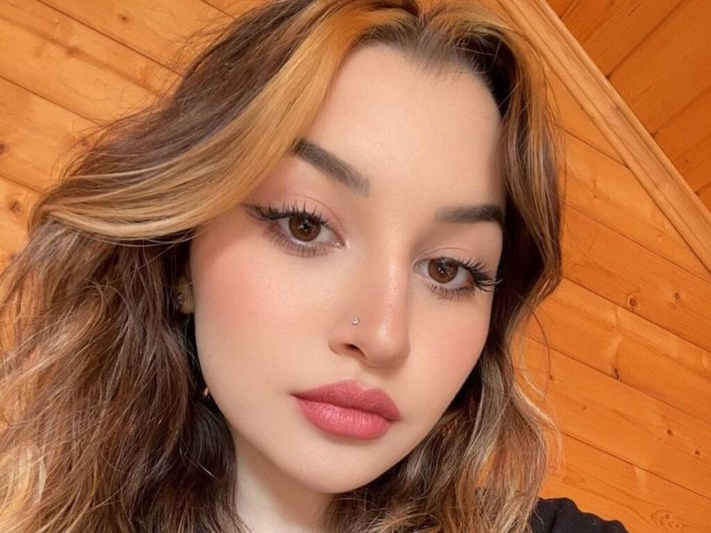 Elainelouge's profile - Image n°0