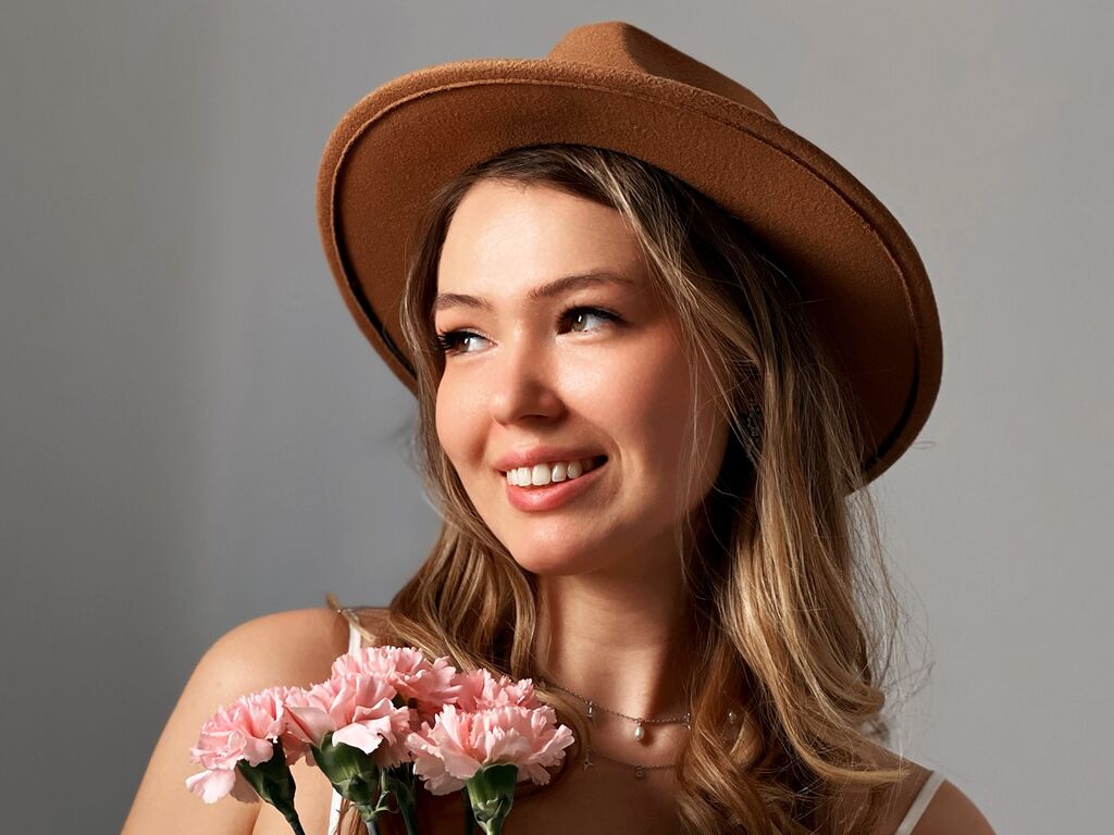 Elakale's profile - Image n°1