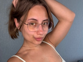 Sexo por webcam con Elaramuse