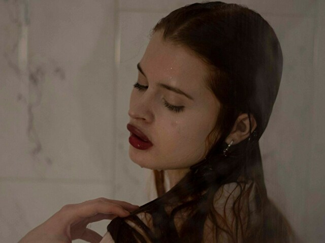 Elariscrowe's profile - Image n°5