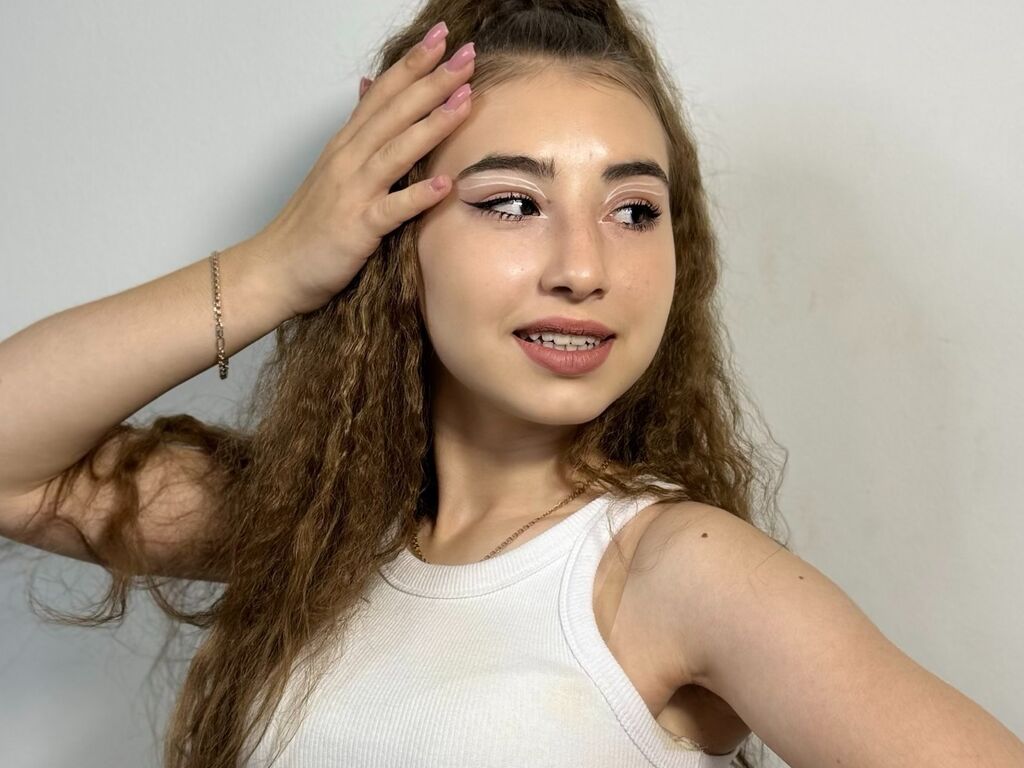 Elenebroadway's profile - Image n°1