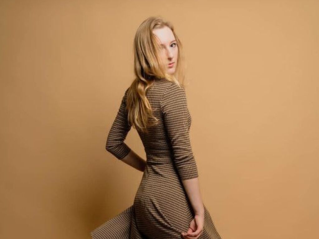 Elenegoodhart's profile - Image n°0
