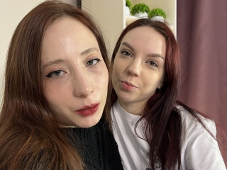 Webcam sex with Elfrieandcarina
