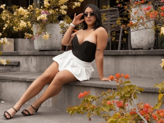 Sexo por webcam con Elinaparisi