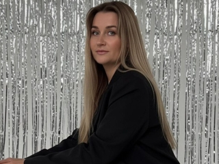 Webcam sex con Elinnor