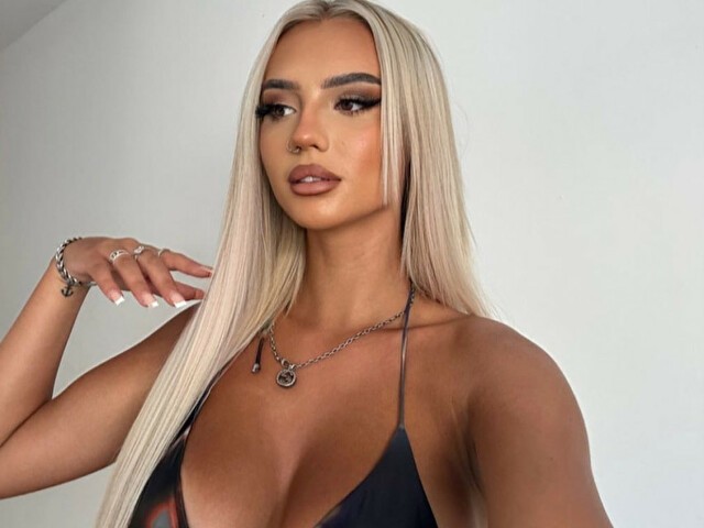 Elisahot1's profile - Image n°0
