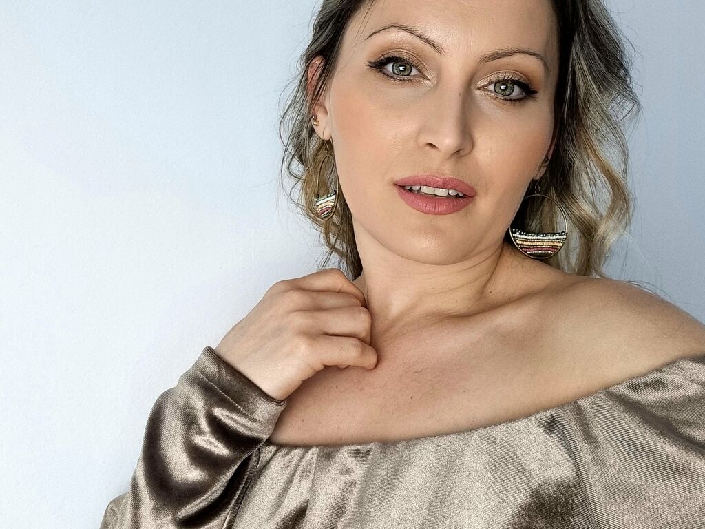 EliseLoff's profile - Image n°1