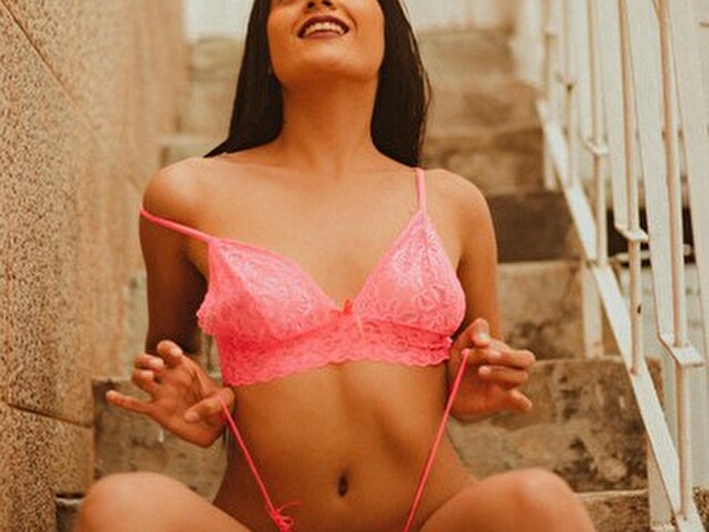 ElizabethAro's profile - Image n°41