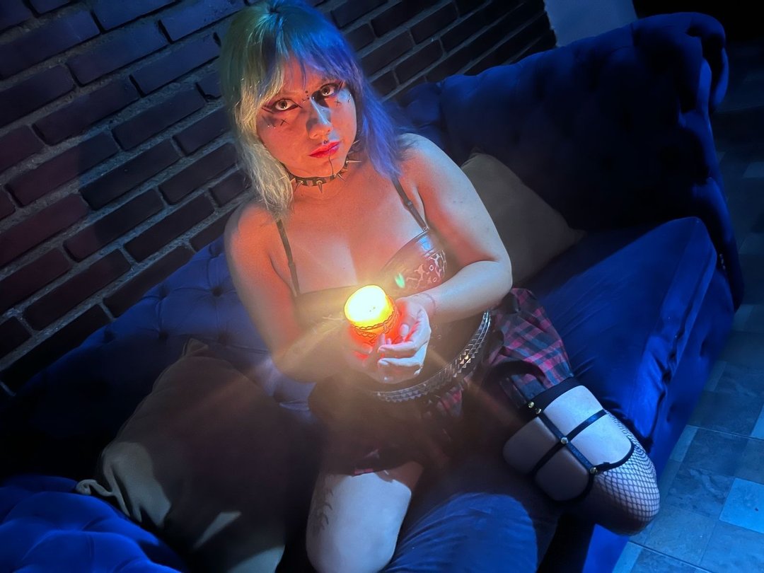 Elizabethbathory69's profile - Image n°0