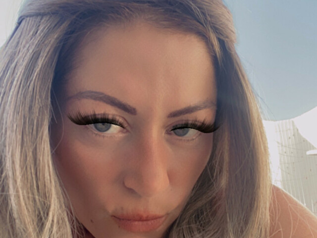 ElizabethX's profile - Image n°1