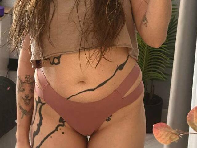 ElizaBrown's profile - Image n°4