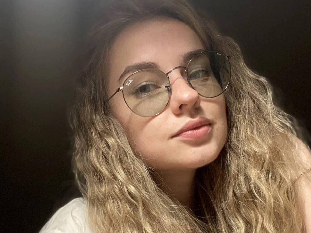 Elizarobertson's profile - Image n°0