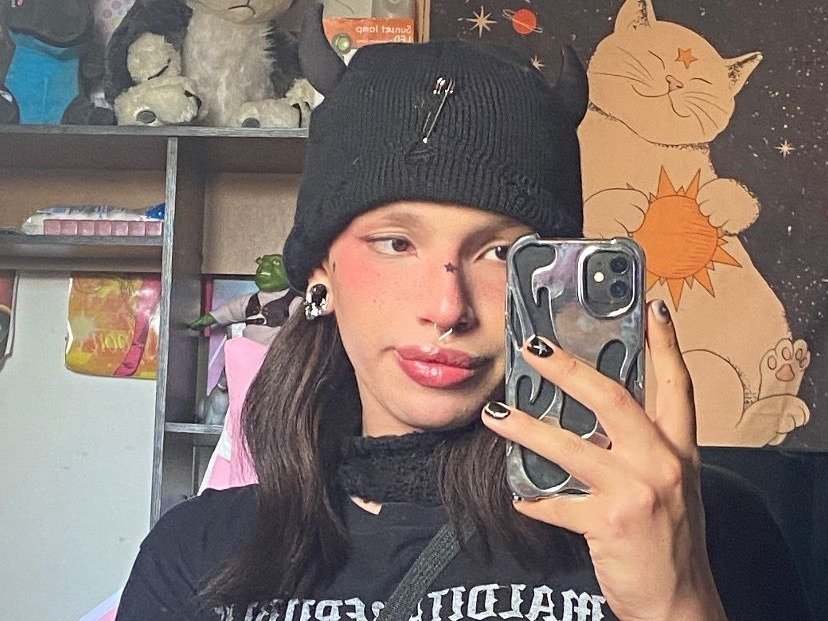 Perfil con Ella_Thorne - Imagen  n°0