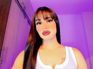 Sexo por webcam con Ellaa91