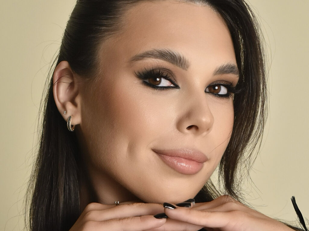 Ellafane's profile - Image n°2