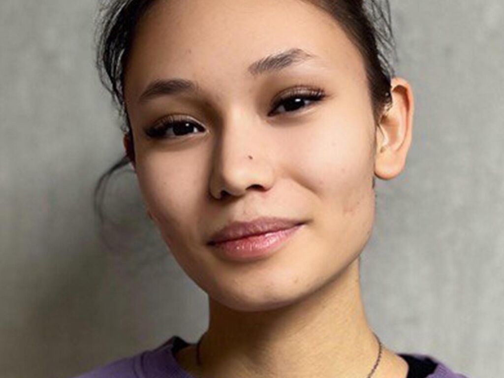 Ellahong's profile - Image n°0