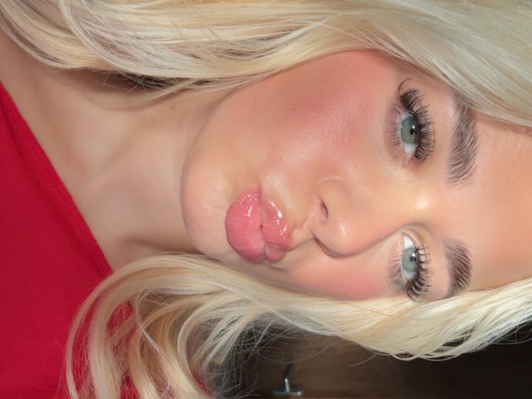 Perfil con Ellalouisee89 - Imagen  n°1