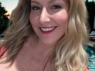 Webcam sex with Ellasophianoir