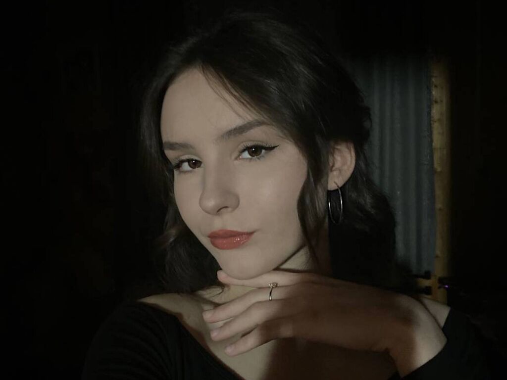 Ellathompsonn's profile - Image n°0