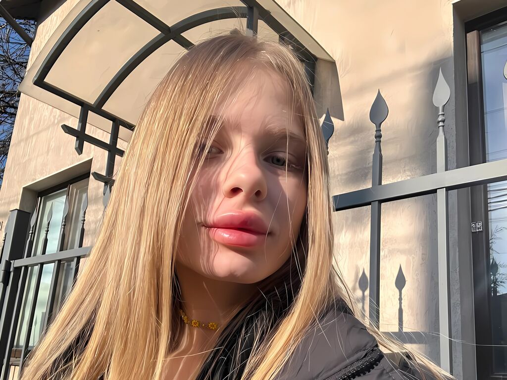 Ellettedodgson's profile - Image n°2