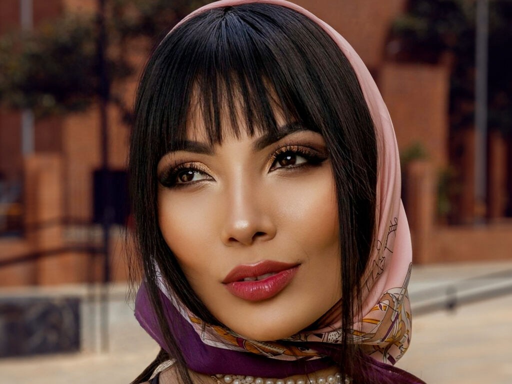 Elliarussell's profile - Image n°1