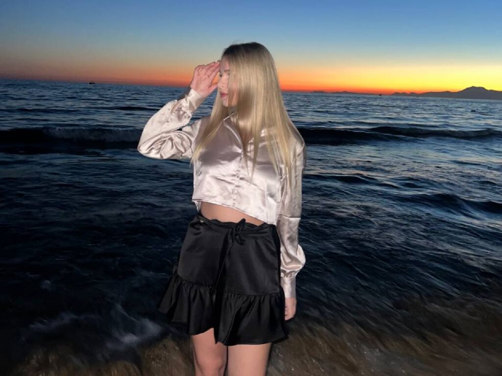 Elliecapell's profile - Image n°0