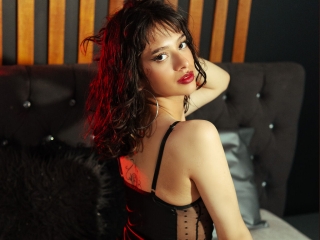 Sexo por webcam con Elliedubois