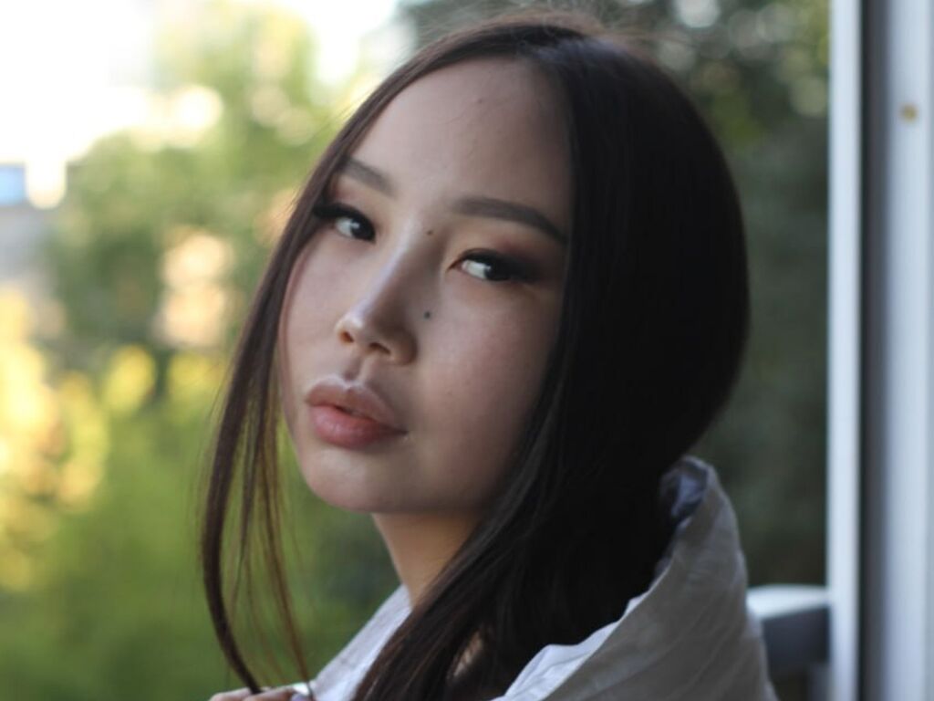 Ellijaeni's profile - Image n°0